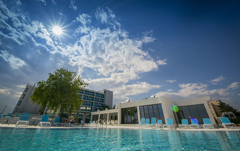 Exterior+piscina Hotel Turquoise